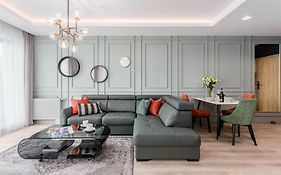Deo Plaza Riverside Residence By Noclegi Renters